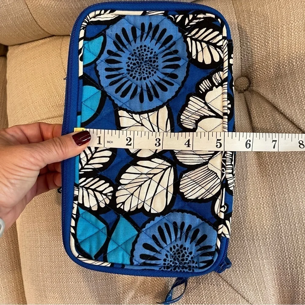 Vera Bradley Blue and Black Tools-and-brushes